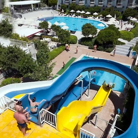 Ξενοδοχείο Luna Beach & Μαρμαρίς