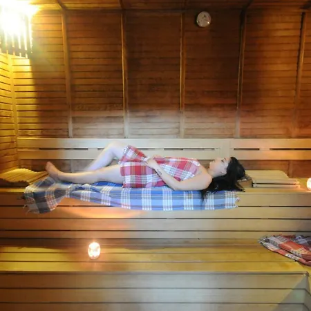 Luna Beach & Hotel 4*