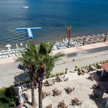 Szálloda Luna Beach &